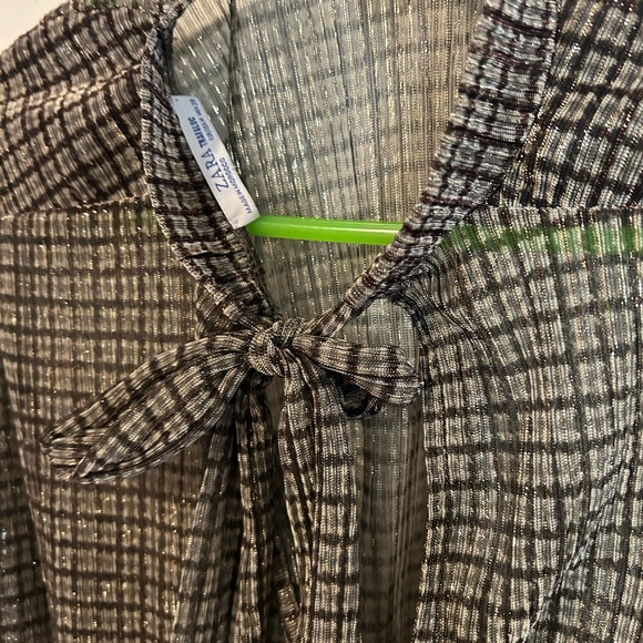 Zara medium top back tie, elastic waist metallic top - Picture 8 of 8